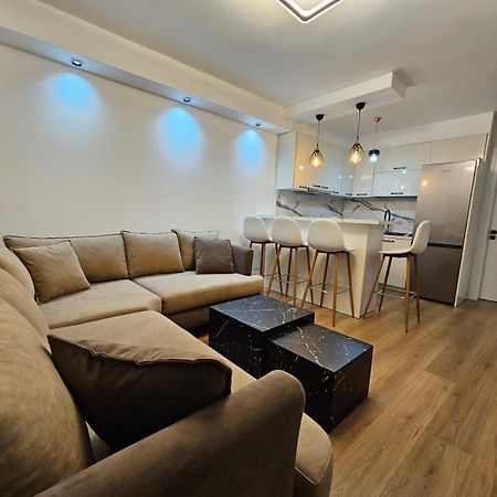 Elois Luxury Apartment Tiran Dış mekan fotoğraf