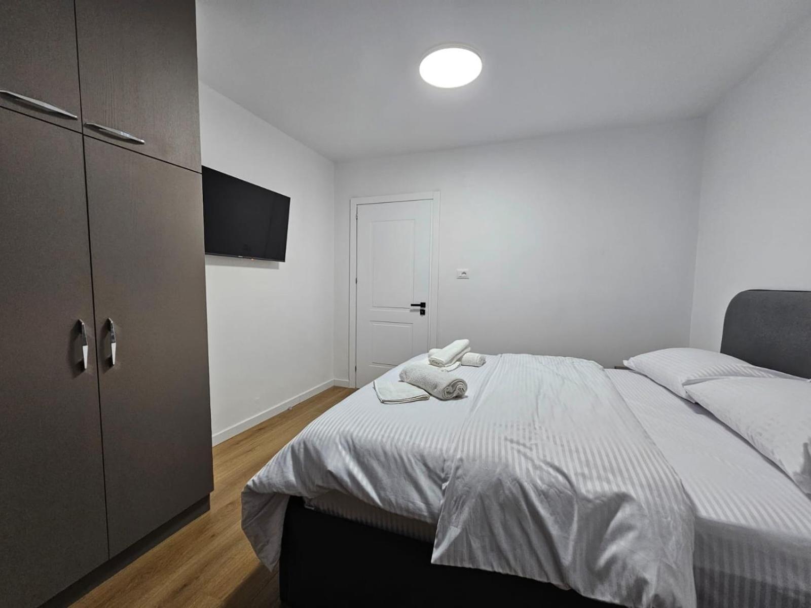 Elois Luxury Apartment Tiran Dış mekan fotoğraf